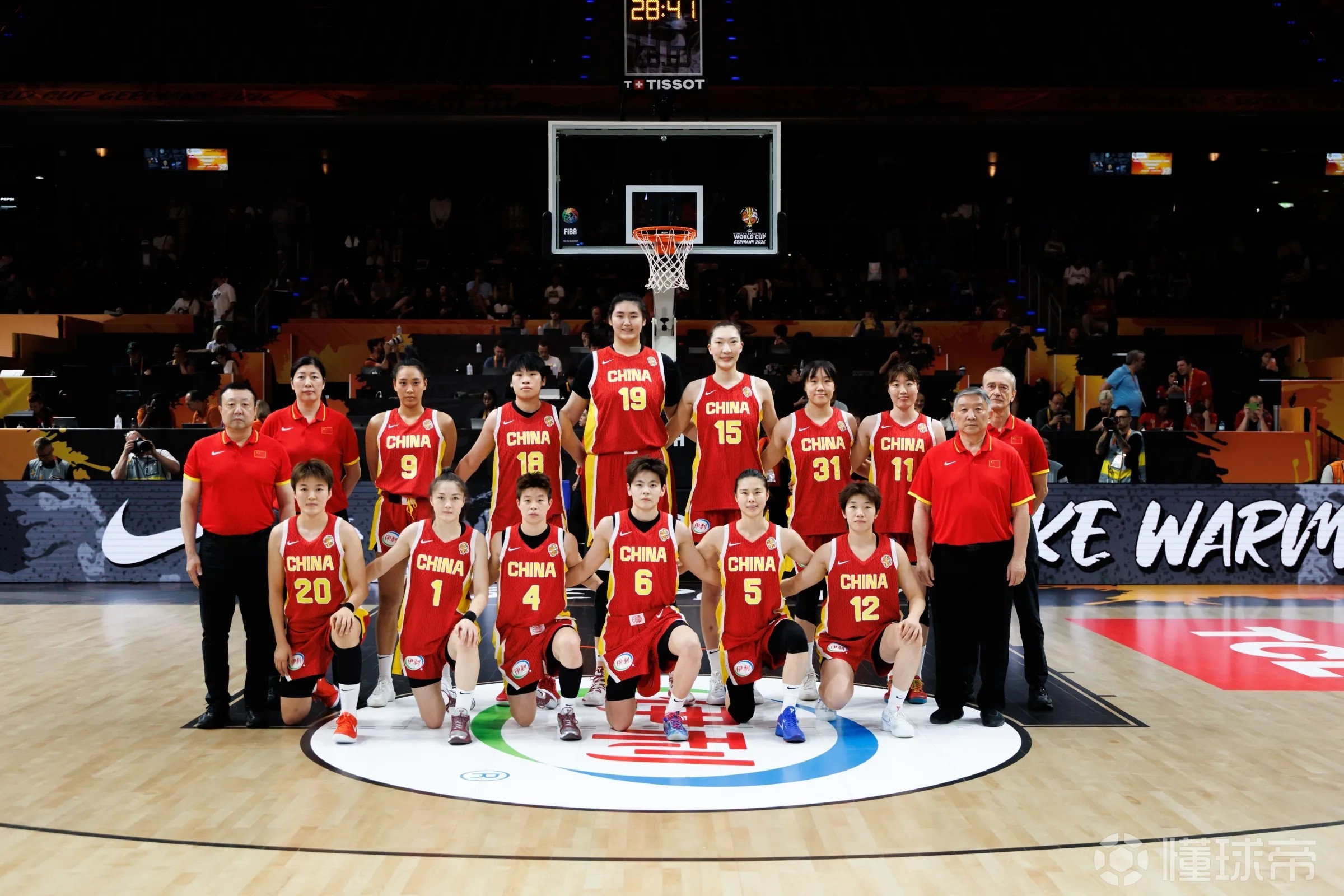 半场战报:中国女篮29-49落后美国女篮,罗欣棫11+5,韩旭6分